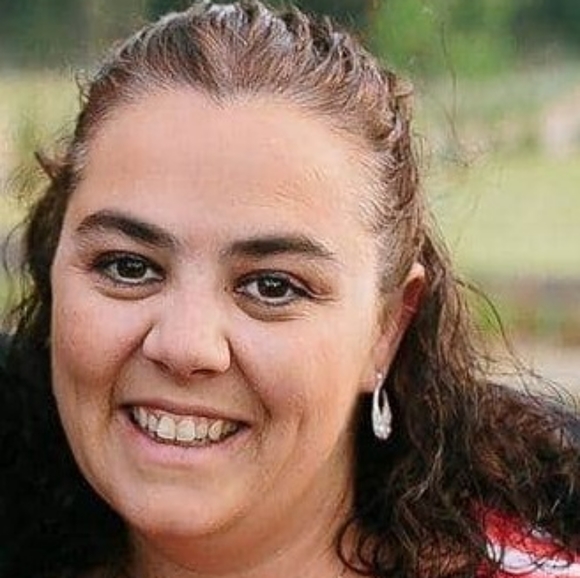 Meet your Posher, Rachel - Picture 3 of 3